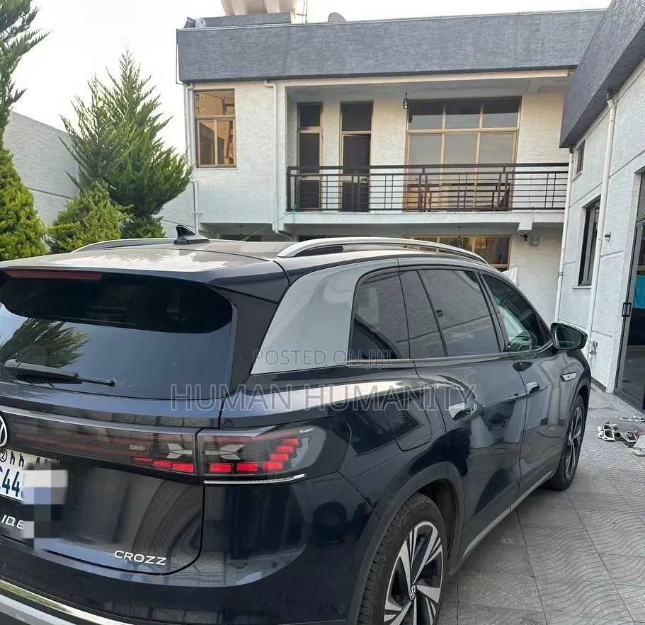 Volkswagen ID.6 2022 Black