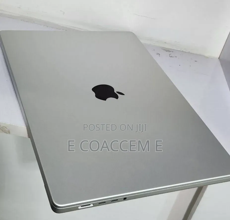 New Laptop Apple MacBook 16GB SSD 512GB