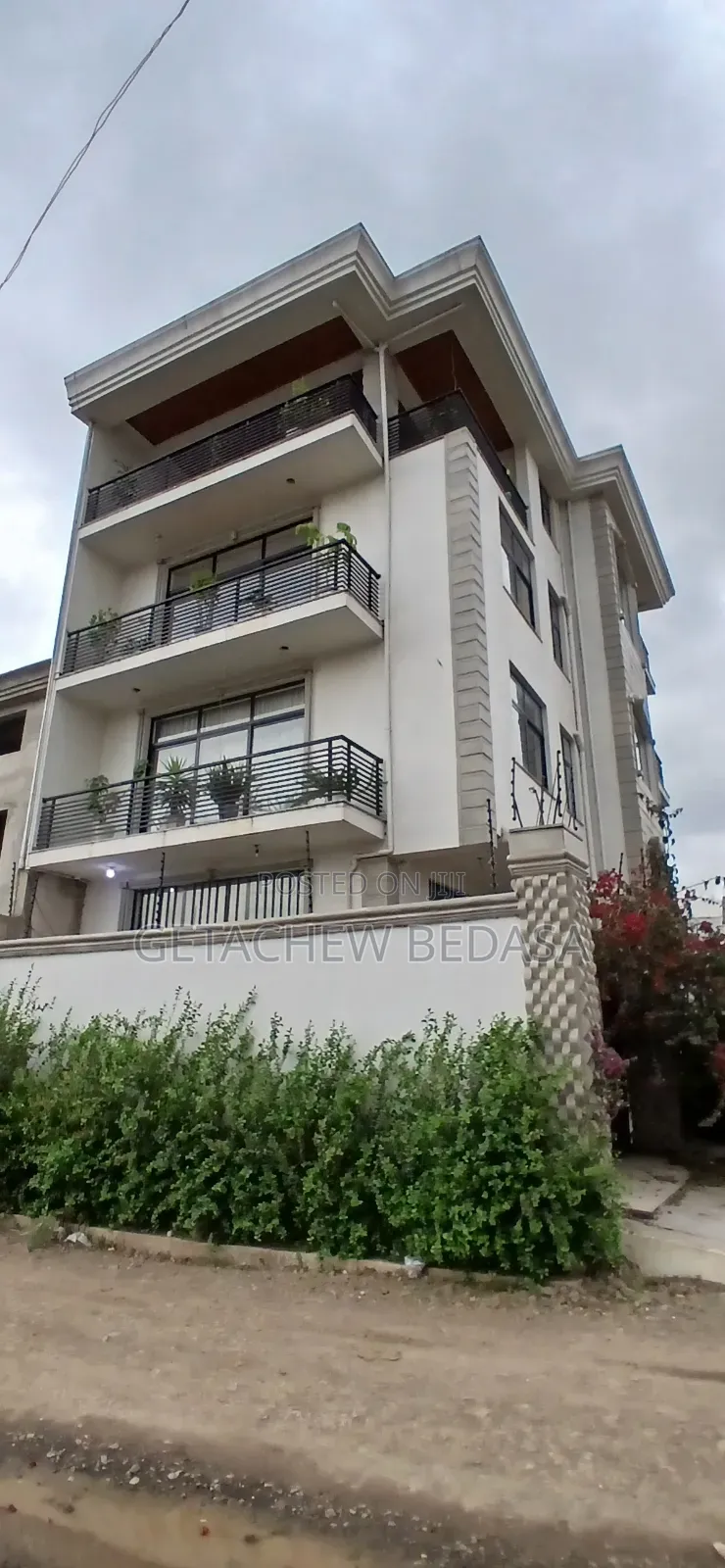 Furnished 7bdrm House in Oromia-Finfinne for sale