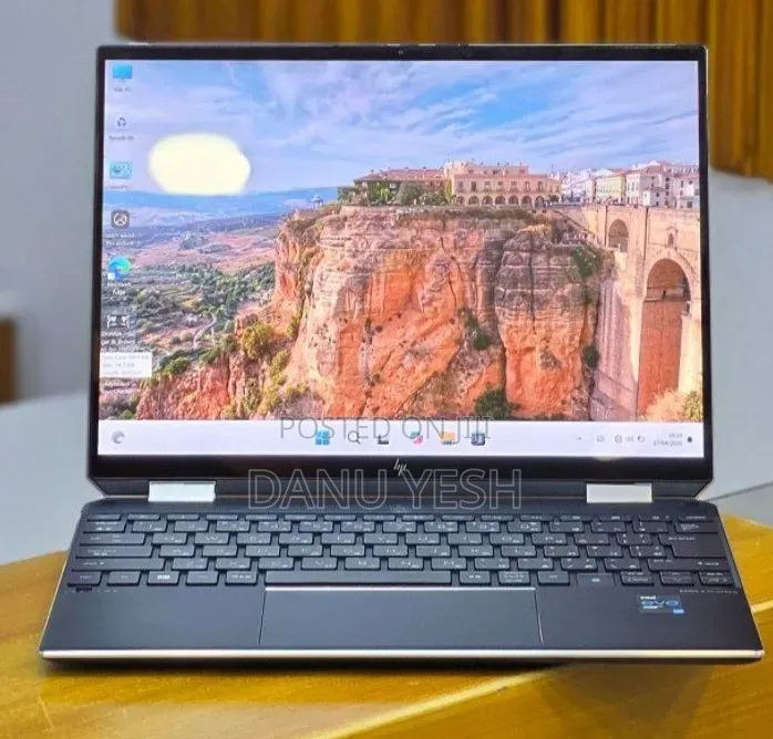 New Laptop HP Spectre X360 16GB Intel Core i7 SSD 512GB