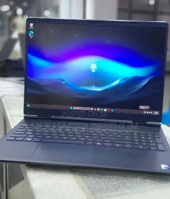 New Laptop Alienware 16x Aurora 16GB Intel Core i9 SSD 1T