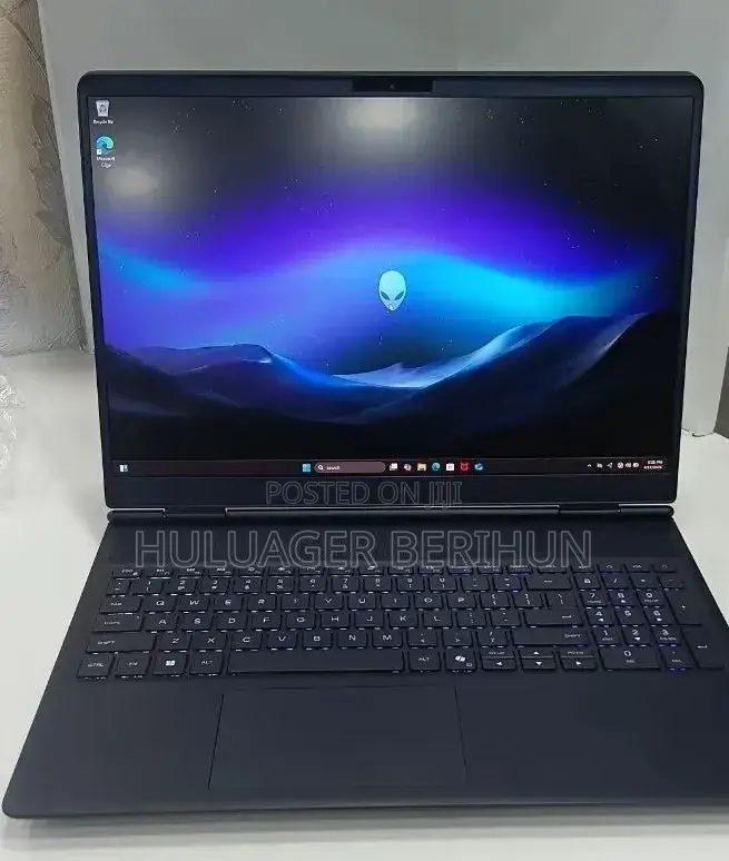 New Laptop Alienware 16x Aurora 16GB Intel Core i9 SSD 1T
