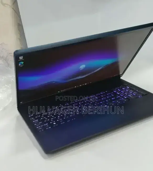 New Laptop Alienware 16x Aurora 16GB Intel Core i9 SSD 1T
