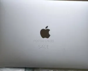 New Laptop Apple MacBook 2017 8GB Intel Core i5 SSD 256GB