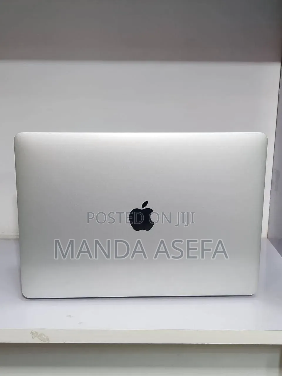 New Laptop Apple MacBook Pro 2020 16GB Intel Core i7 SSD 512GB