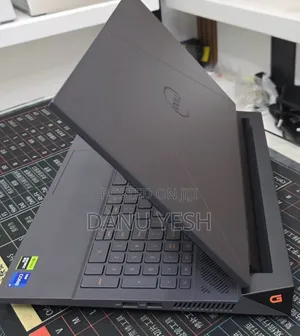 New Laptop Dell G15 5511 16GB Intel Core i7 SSD 1T