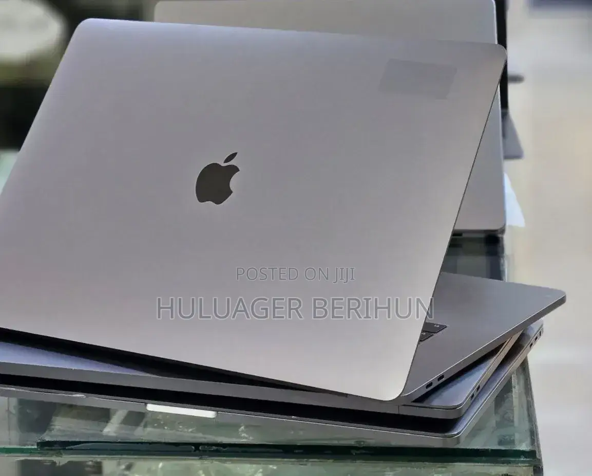 New Laptop Apple MacBook Pro 2017 16GB Intel Core i7 SSD 512GB