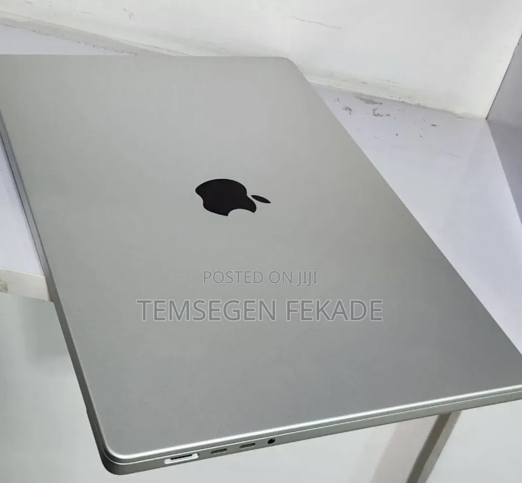 New Laptop Apple MacBook Pro 2021 M1 16GB Apple M1 Pro SSD 512GB