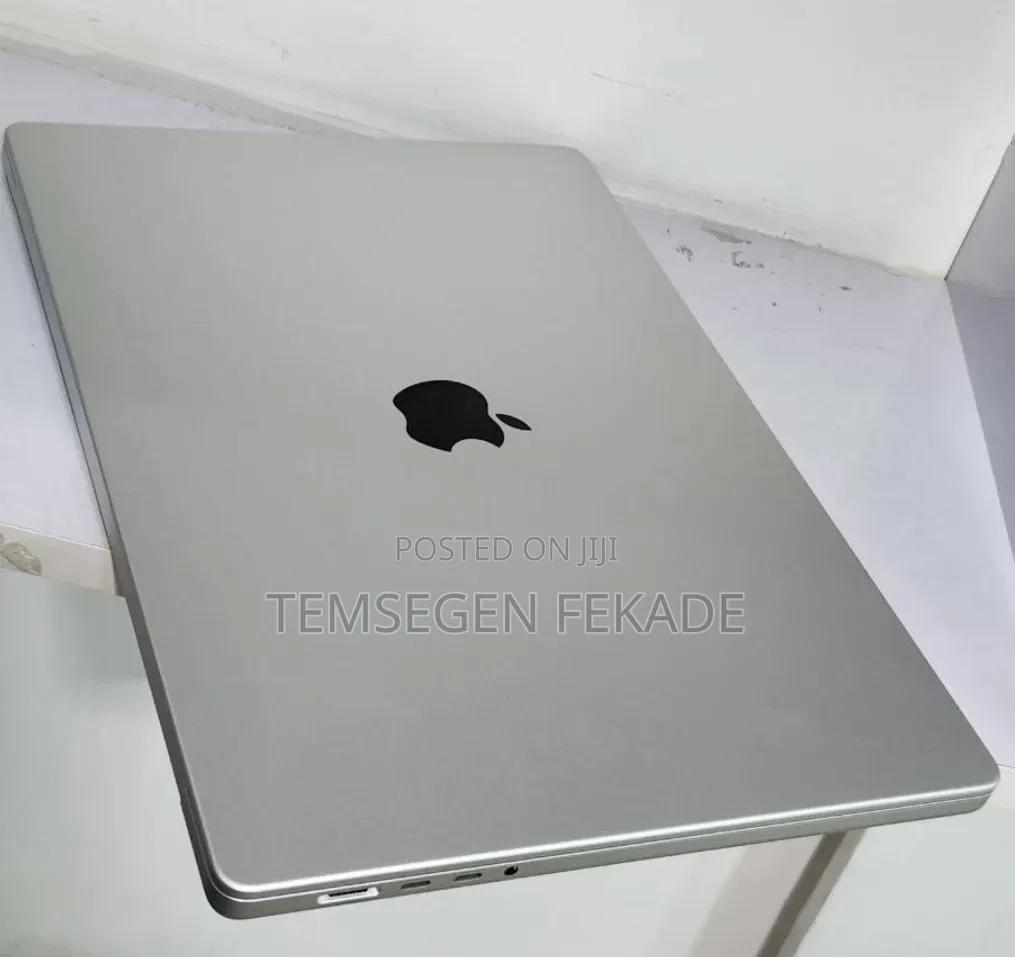 New Laptop Apple MacBook Pro 2021 M1 16GB Apple M1 Pro SSD 512GB