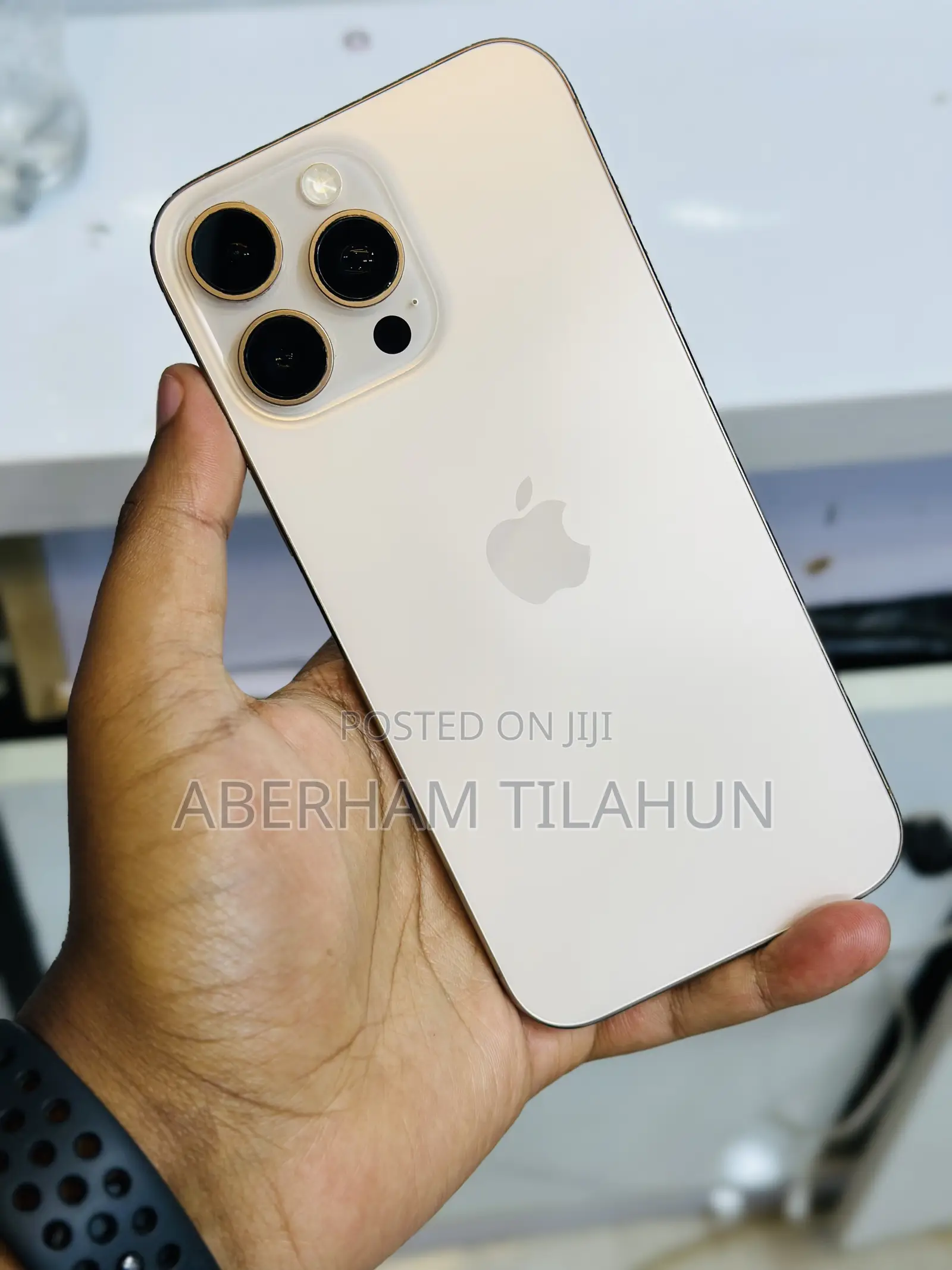 Apple iPhone 16 Pro Max 256 GB Gold