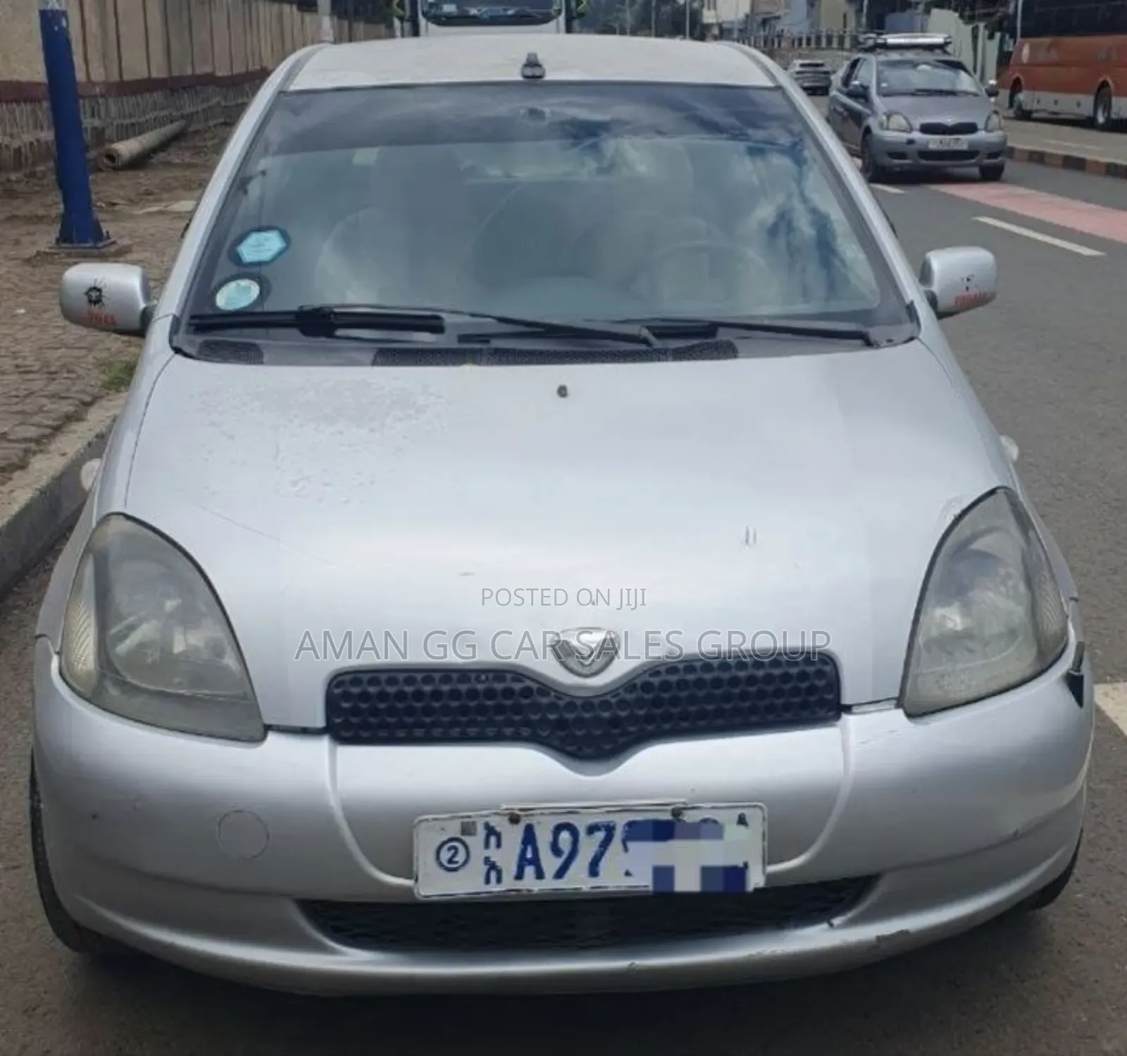 Toyota Vitz 2001 Silver
