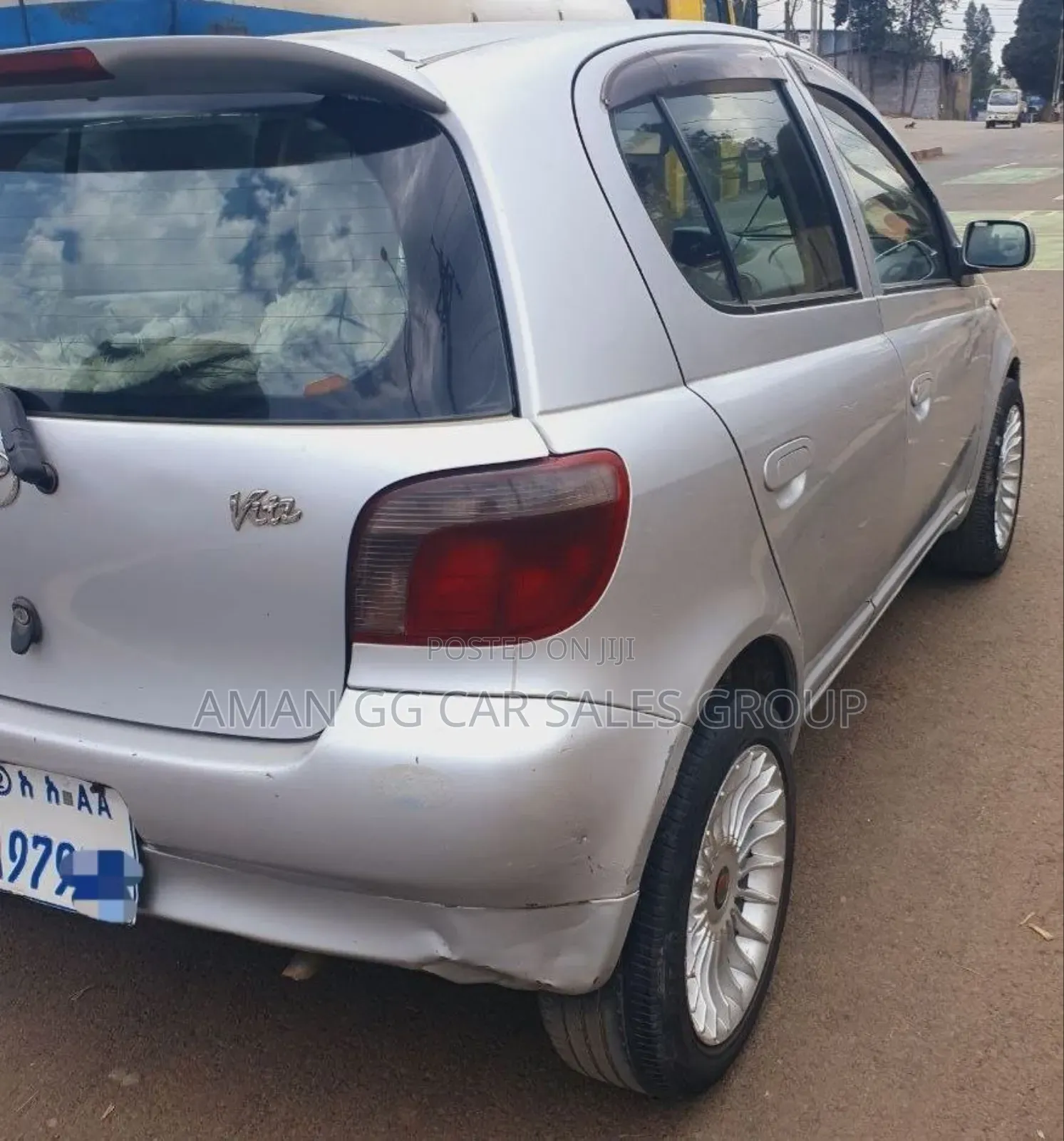 Toyota Vitz 2001 Silver
