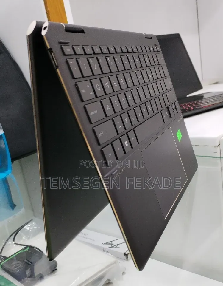 New Laptop HP Spectre X360 16GB Intel Core i7 SSD 1T