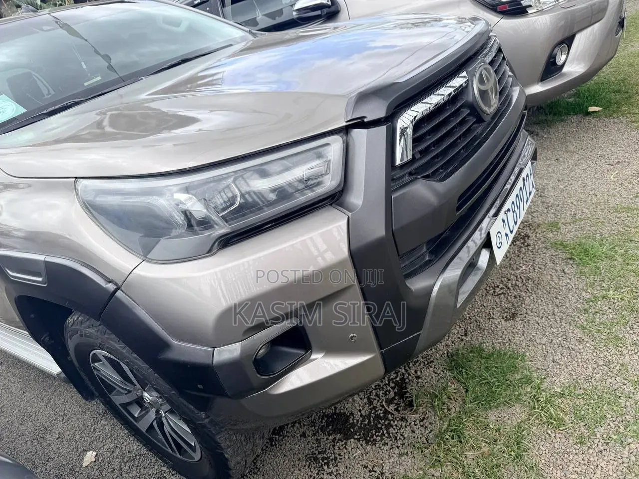 Toyota Hilux Revo Double Cab Deisel 2.4 AWD 2017 Gray