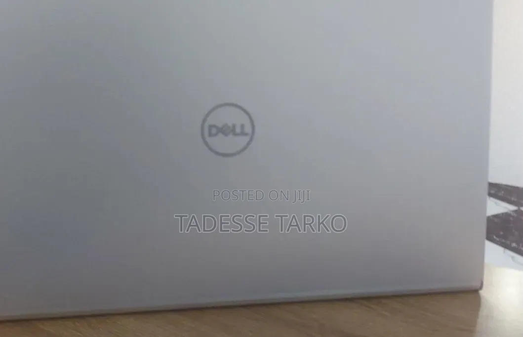 New Laptop Dell 16GB Intel Core i7 SSD 512GB