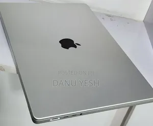 New Laptop Apple MacBook Pro 2021 M1 16GB Apple M1 Pro SSD 512GB
