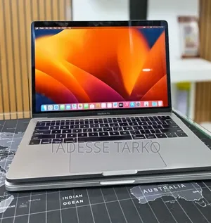 New Laptop Apple MacBook Pro 2017 16GB Intel Core i5 SSD 256GB