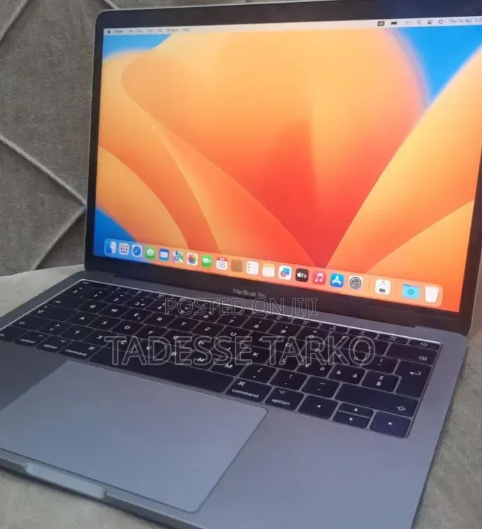 New Laptop Apple MacBook Pro 2017 16GB Intel Core i5 SSD 512GB