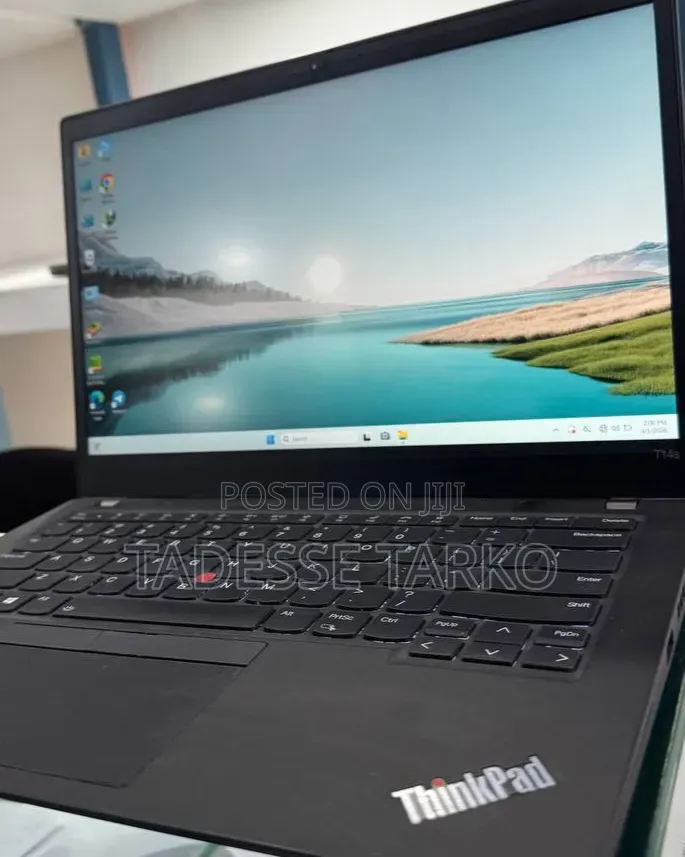 New Laptop Lenovo 8GB Intel Core i5 SSD 512GB