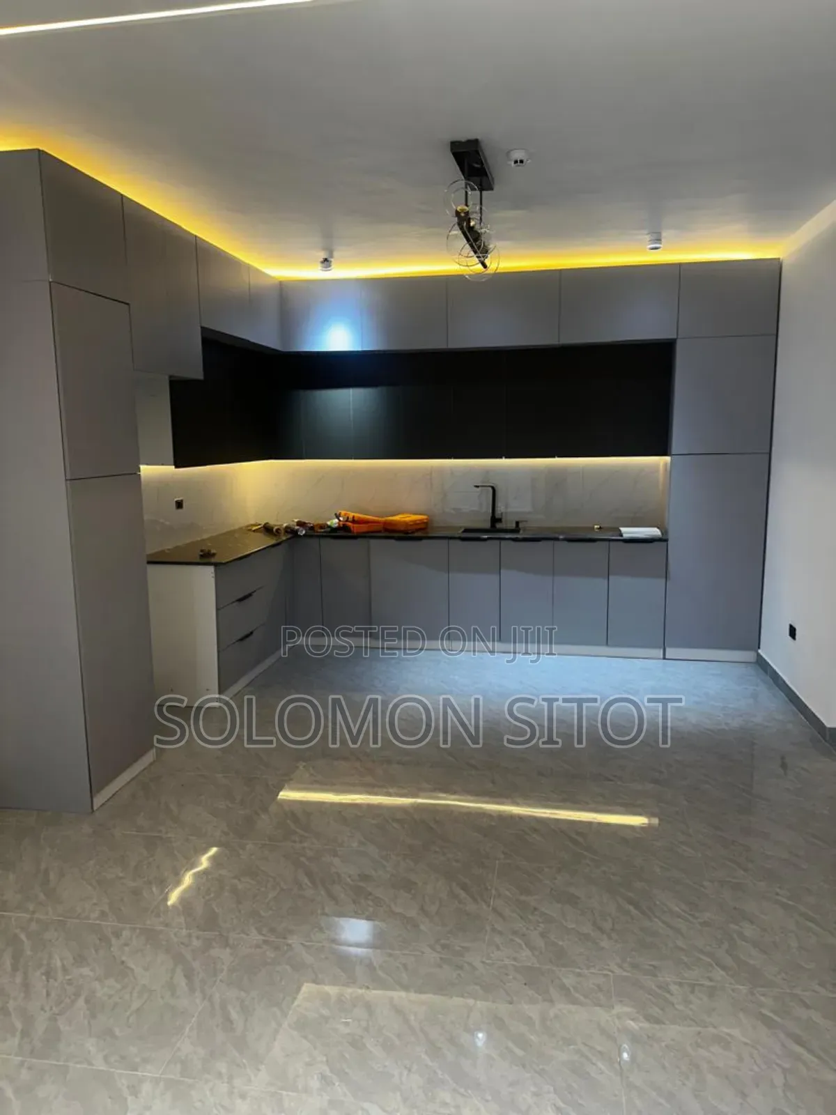 3bdrm Apartment in Three Bedrooms, Yeka for rent