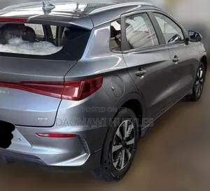 BYD E2 43 kWh 94 hp FWD 2025 Gray