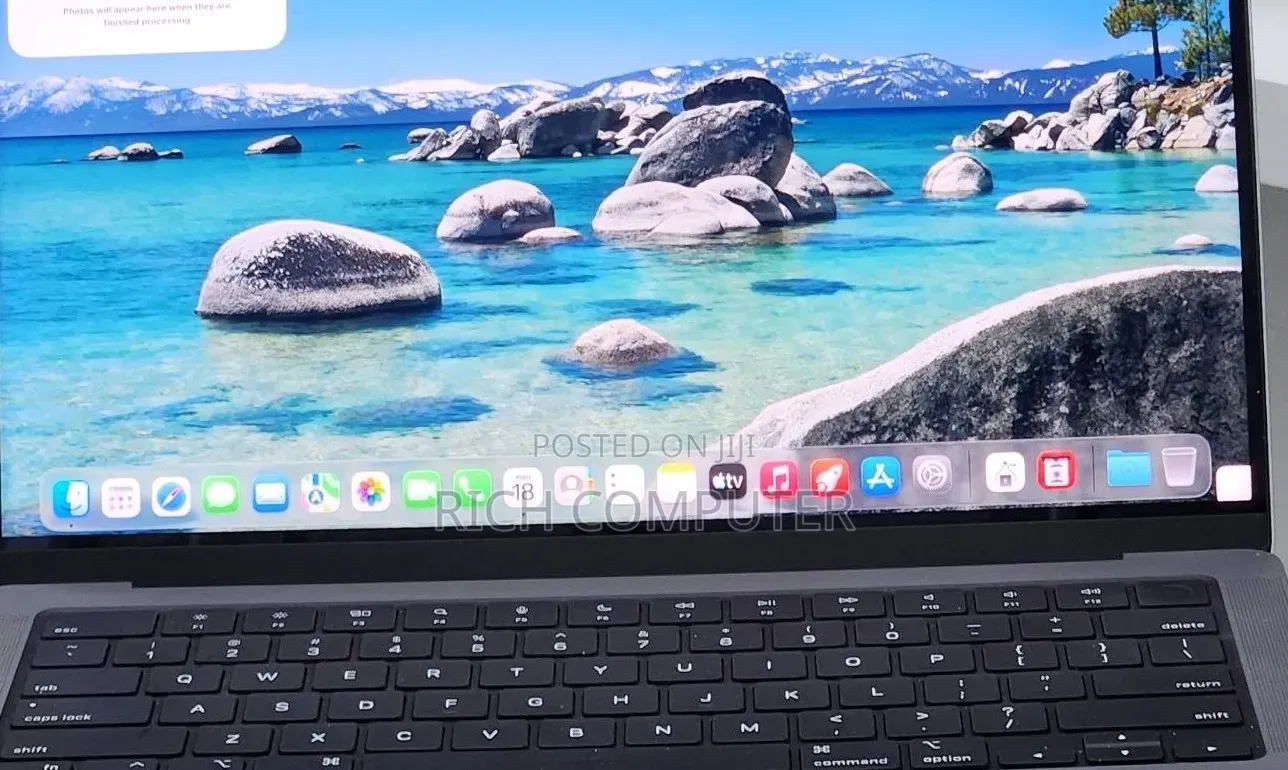 New Laptop Apple MacBook Pro M1 32GB Apple M1 Pro SSD 512GB