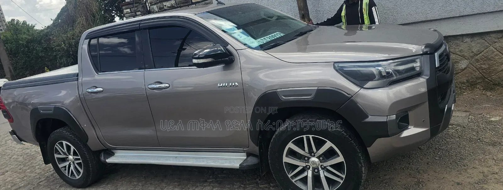 Toyota Hilux 2017 Pink