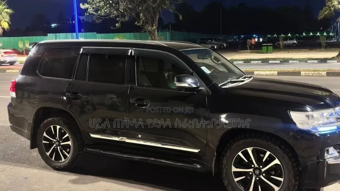Toyota Land Cruiser 2014 Matt Black