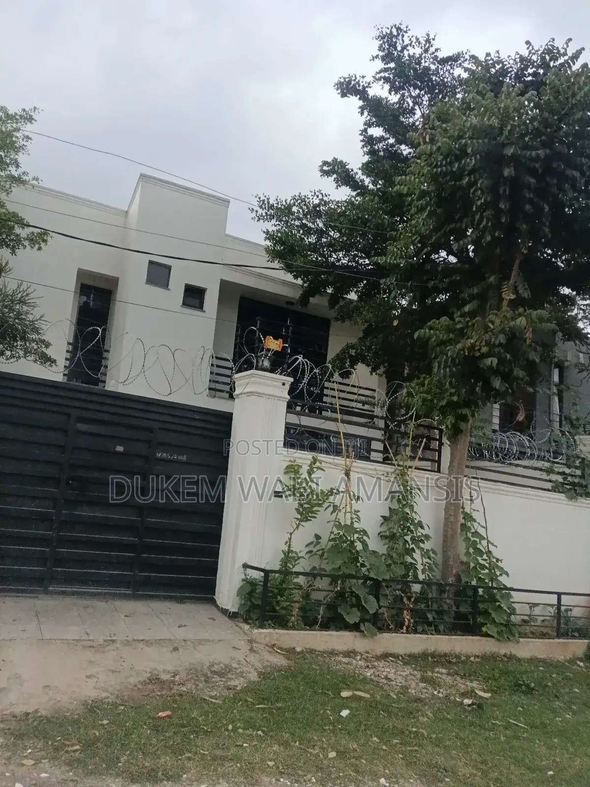 Furnished 7bdrm House in Dukam, East Shewa for sale