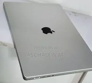 New Laptop Apple MacBook Pro M1 16GB Apple M1 Pro SSD 512GB