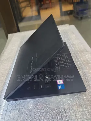 New Laptop Asus VivoBook 15 X505BA 16GB Intel Core i5 SSD 512GB