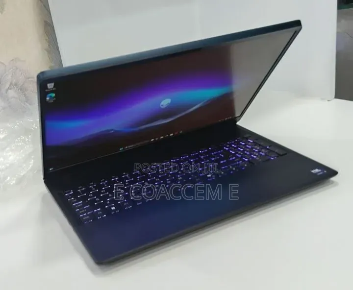 New Laptop Alienware 16 Aurora 32GB Intel Core Ultra 9 SSD 1T