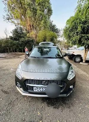 Suzuki Swift 2021 White
