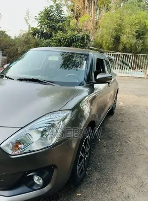 Suzuki Swift 2021 White