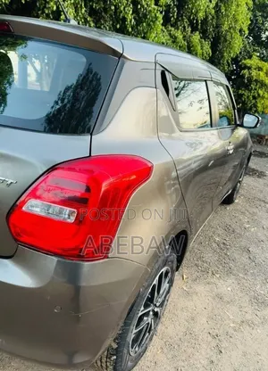 Suzuki Swift 2021 White