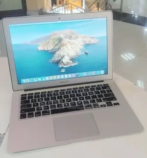New Laptop Apple MacBook 4GB Intel Core i5 SSD 256GB