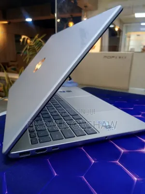 New Laptop HP Stream Notebook 16GB Intel Core i7 SSD 512GB