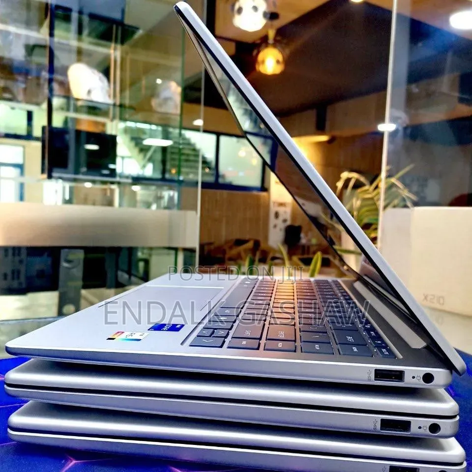 New Laptop HP Stream Notebook 16GB Intel Core i7 SSD 1T