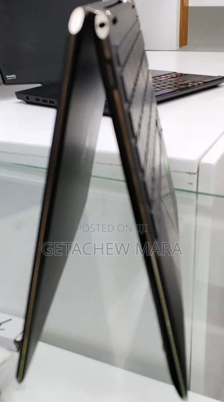 New Laptop HP Spectre X360 16GB Intel Core i7 SSD 1T