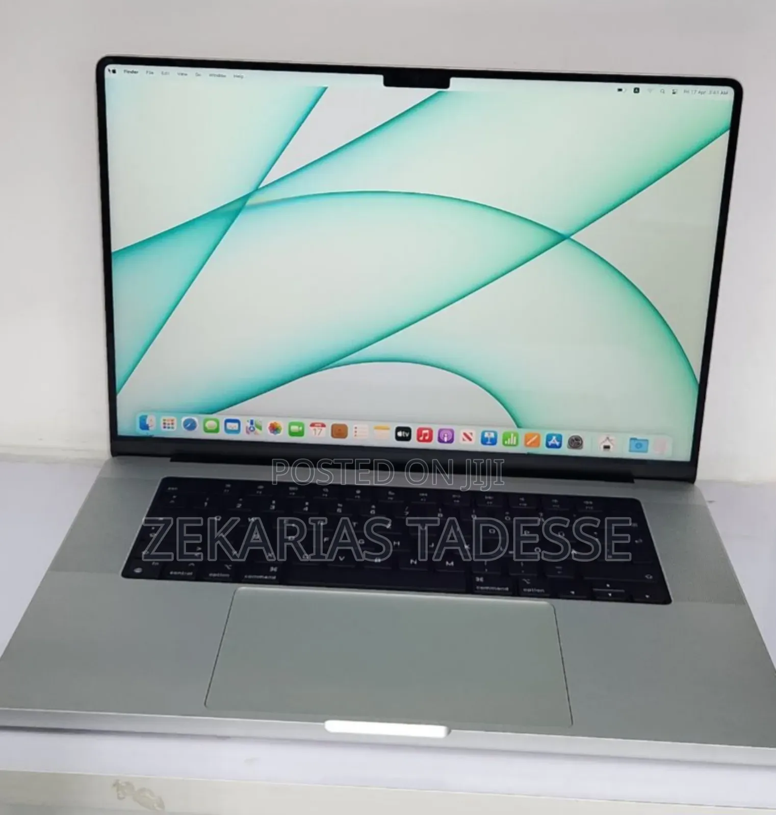 New Laptop Apple MacBook Pro M1 16GB Apple M1 Pro SSD 512GB