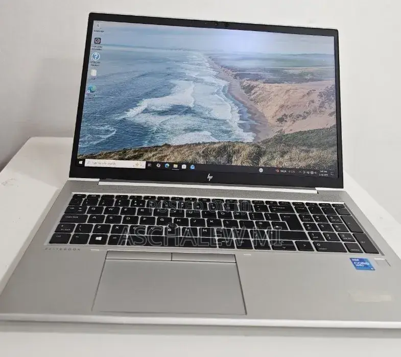 New Laptop HP EliteBook 850 G8 16GB Intel Core i5 SSD 512GB