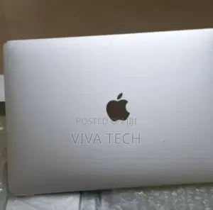 New Laptop Apple MacBook Pro 2017 8GB Intel Core i5 SSD 256GB