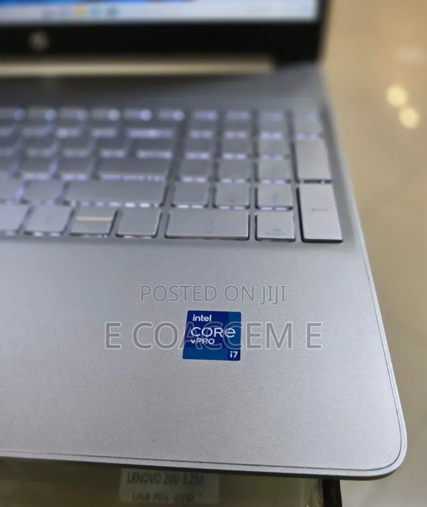 New Laptop HP 8GB Intel Core i7 SSD 512GB