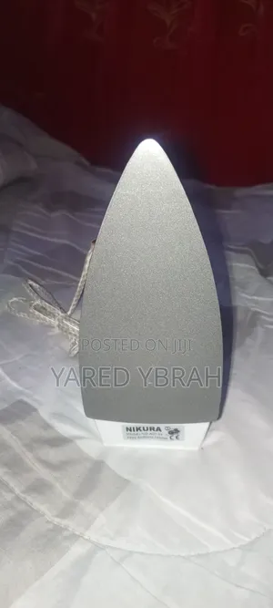 "Nikura Japan Traditional Steam Iron