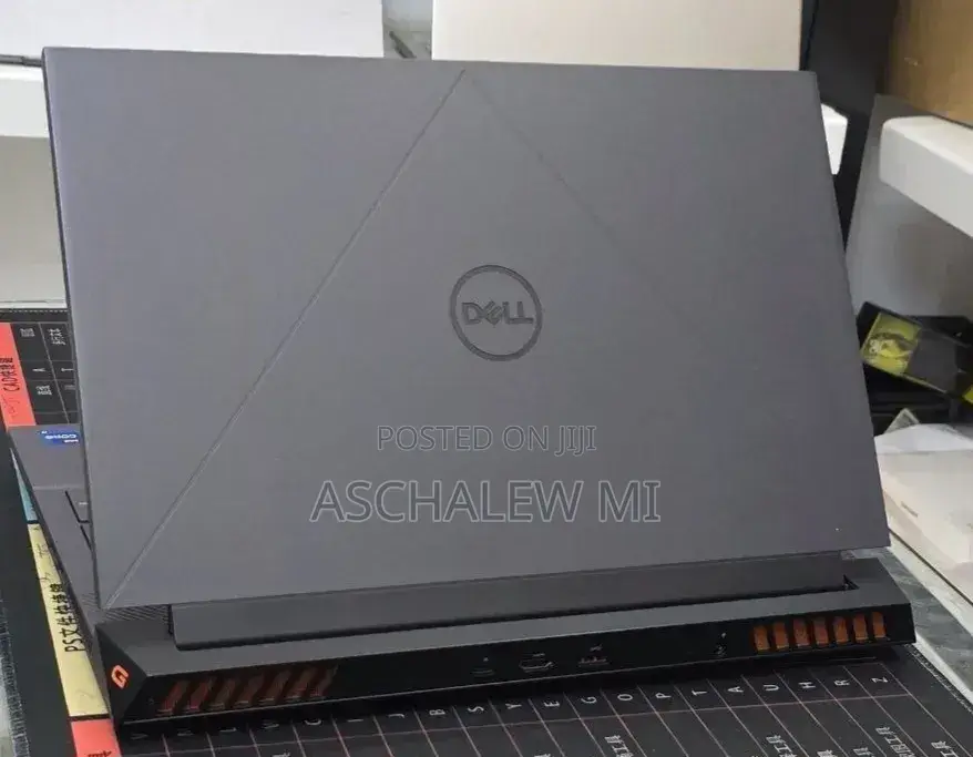 New Laptop Dell G15 5511 16GB Intel Core i7 SSD 1T