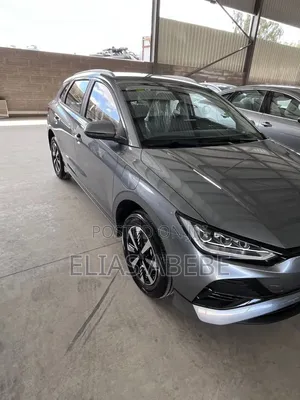 New BYD E2 43 kWh 94 hp FWD 2025 Gray