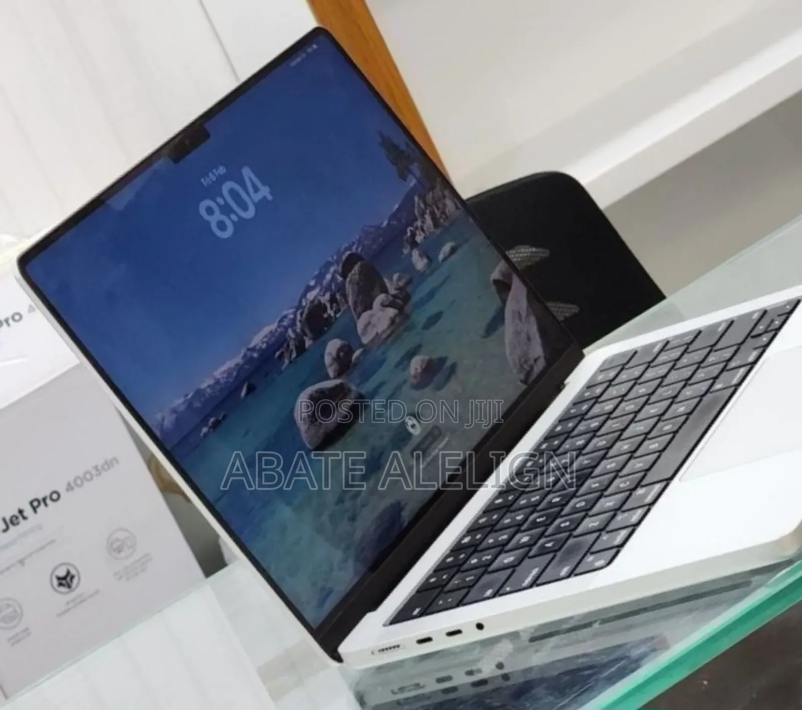 New Laptop Apple MacBook Pro M1 16GB Apple M1 Pro SSD 512GB