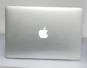 New Laptop Apple MacBook Pro 2015 8GB Intel Core i5 SSD 128GB