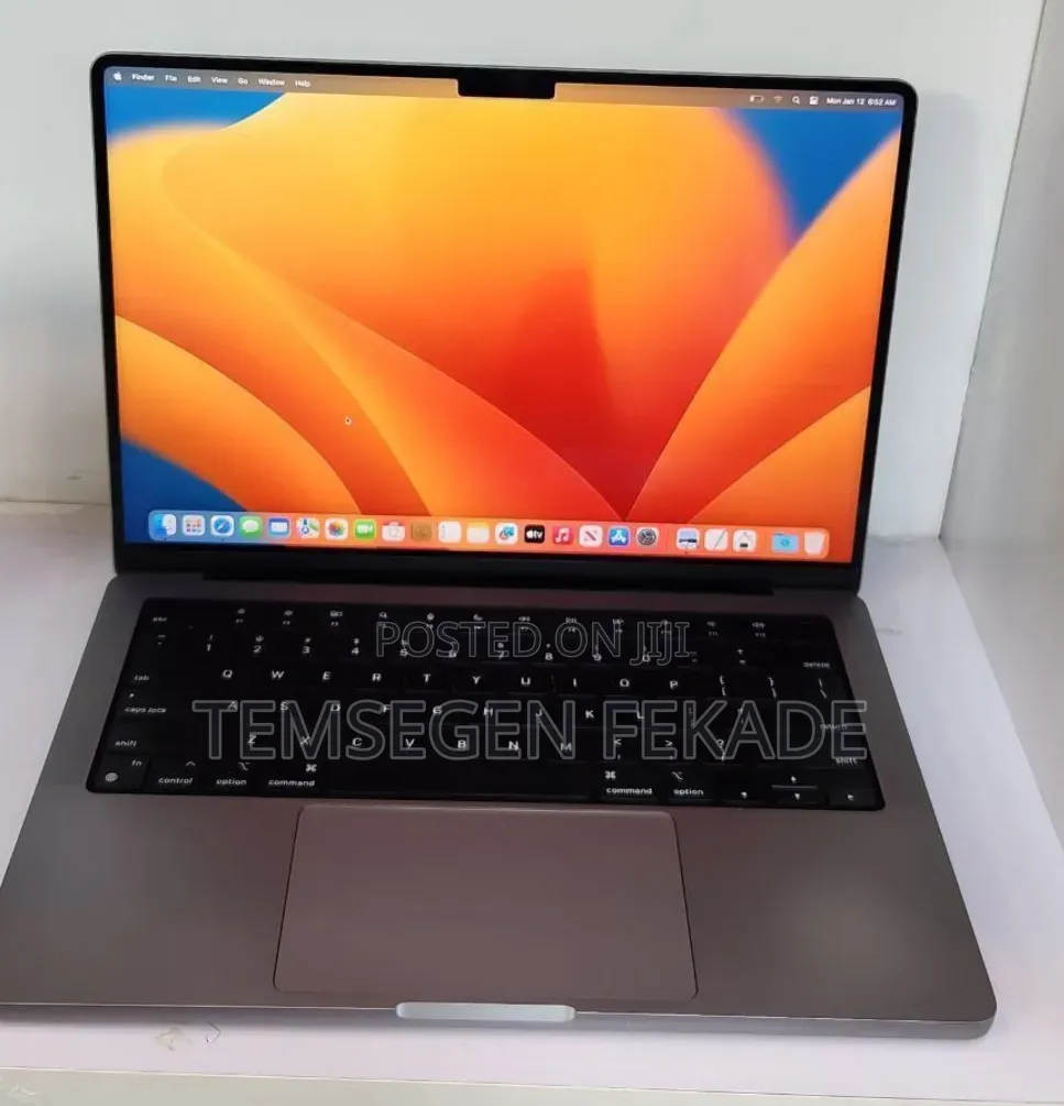 New Laptop Apple MacBook Pro M1 16GB Apple M1 Pro SSD 512GB