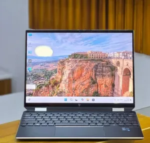 New Laptop HP Spectra 13 16GB Intel Core i7 SSD 512GB